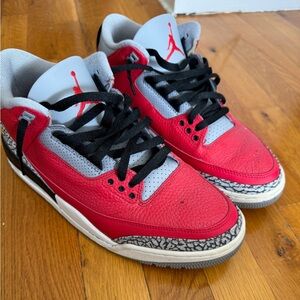 Jordan 3 Retro SE Unite